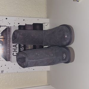 UGG ZODIAC classic short Zodiac Astrology embellished grey boot, sz 6 eu 37